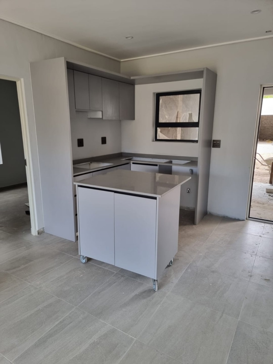 1 Bedroom Property for Sale in Table View Western Cape